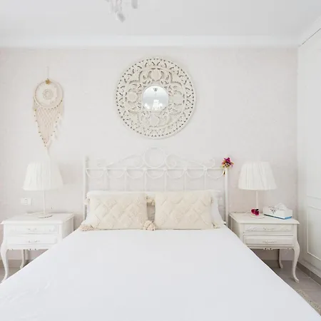 Sunset Oceanview Apartment